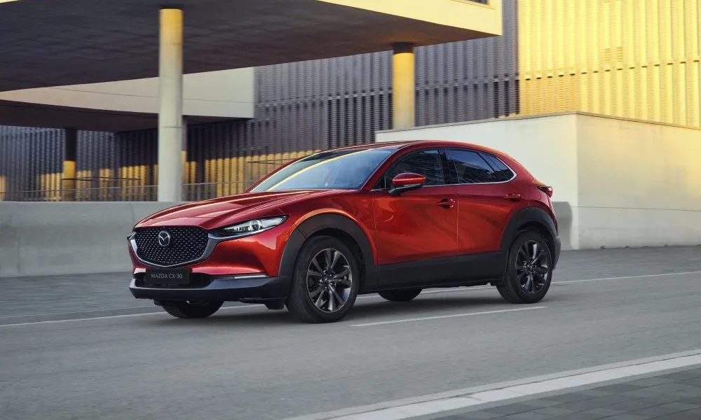 Cx 30 Sideshot16 Sleek And Bold 1000X600