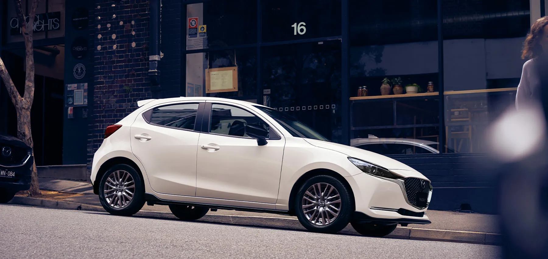 Mazda2 White Hero